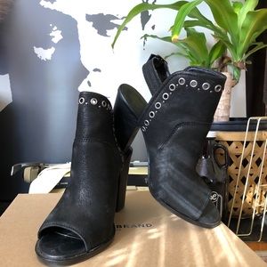 Lucky brand heeled sandals